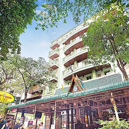 Four Sons Village Bangkok Exterior photo