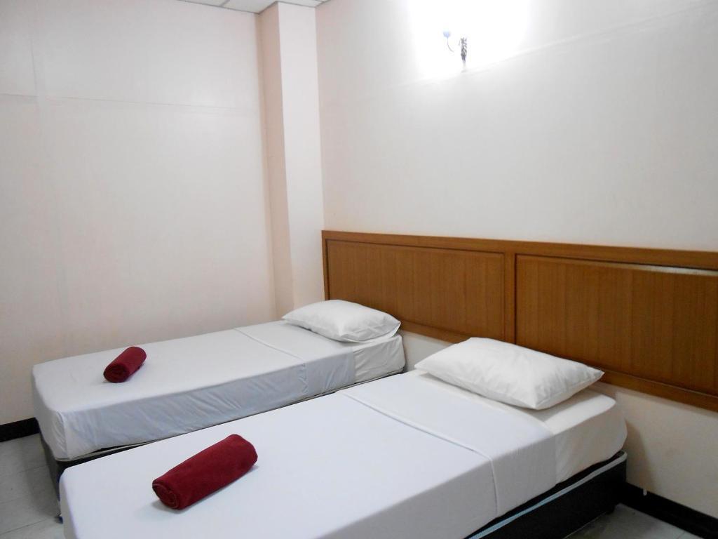 Four Sons Village Bangkok Room photo