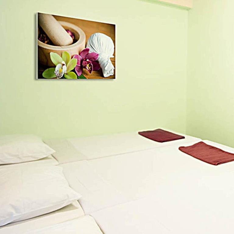 Four Sons Village Bangkok Exterior photo