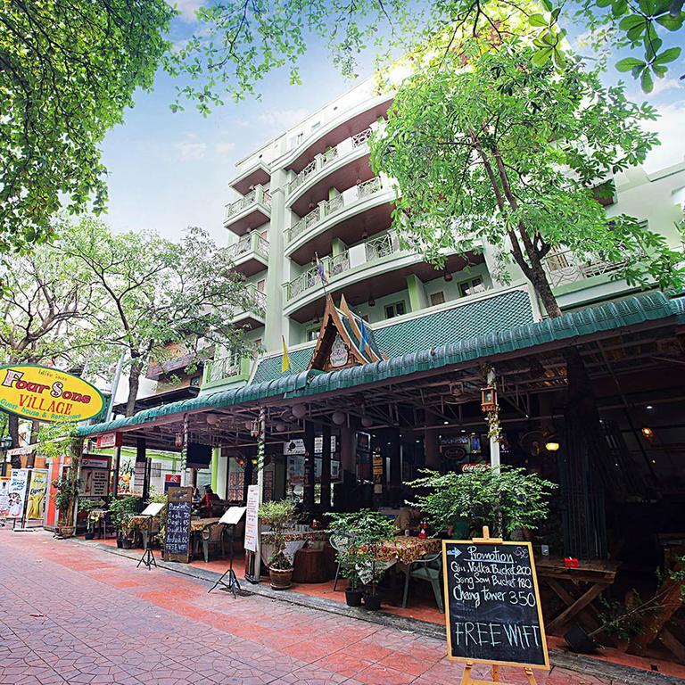 Four Sons Village Bangkok Exterior photo