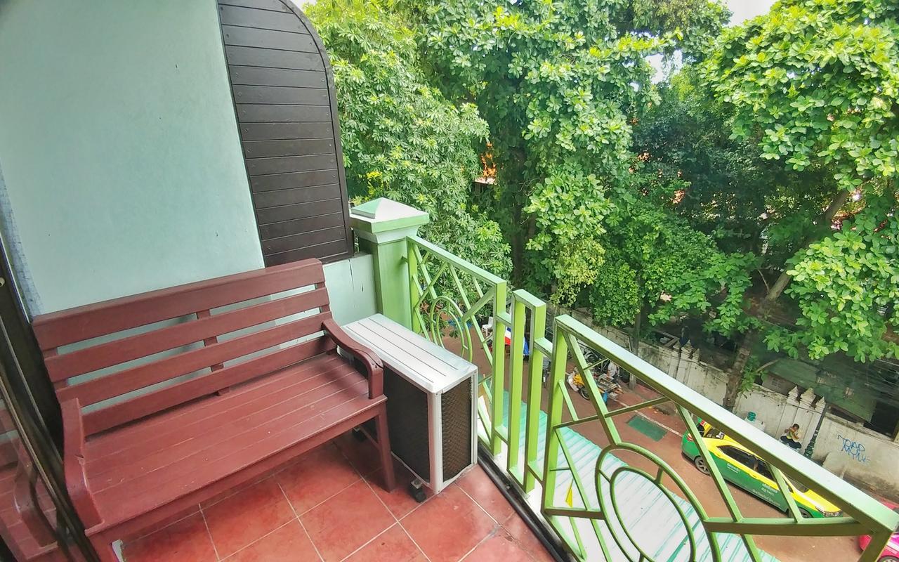 Four Sons Village Bangkok Exterior photo